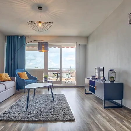 Urban Chic Cathedral View - Parking, Tram, 8 Min Center